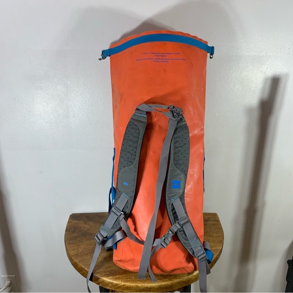 Mec unisex waterproof backpack - Picture 4 of 11